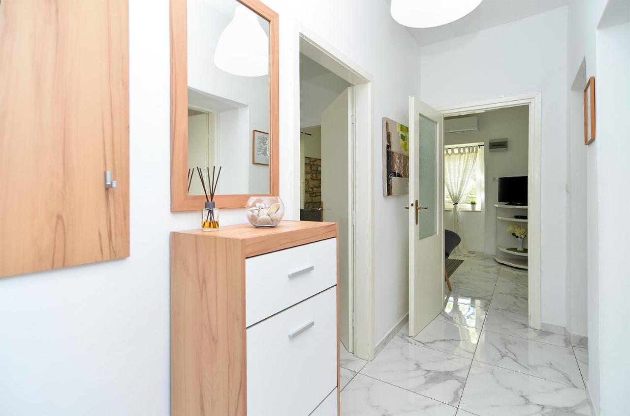 Вилла House 1037 Фажана Экстерьер фото